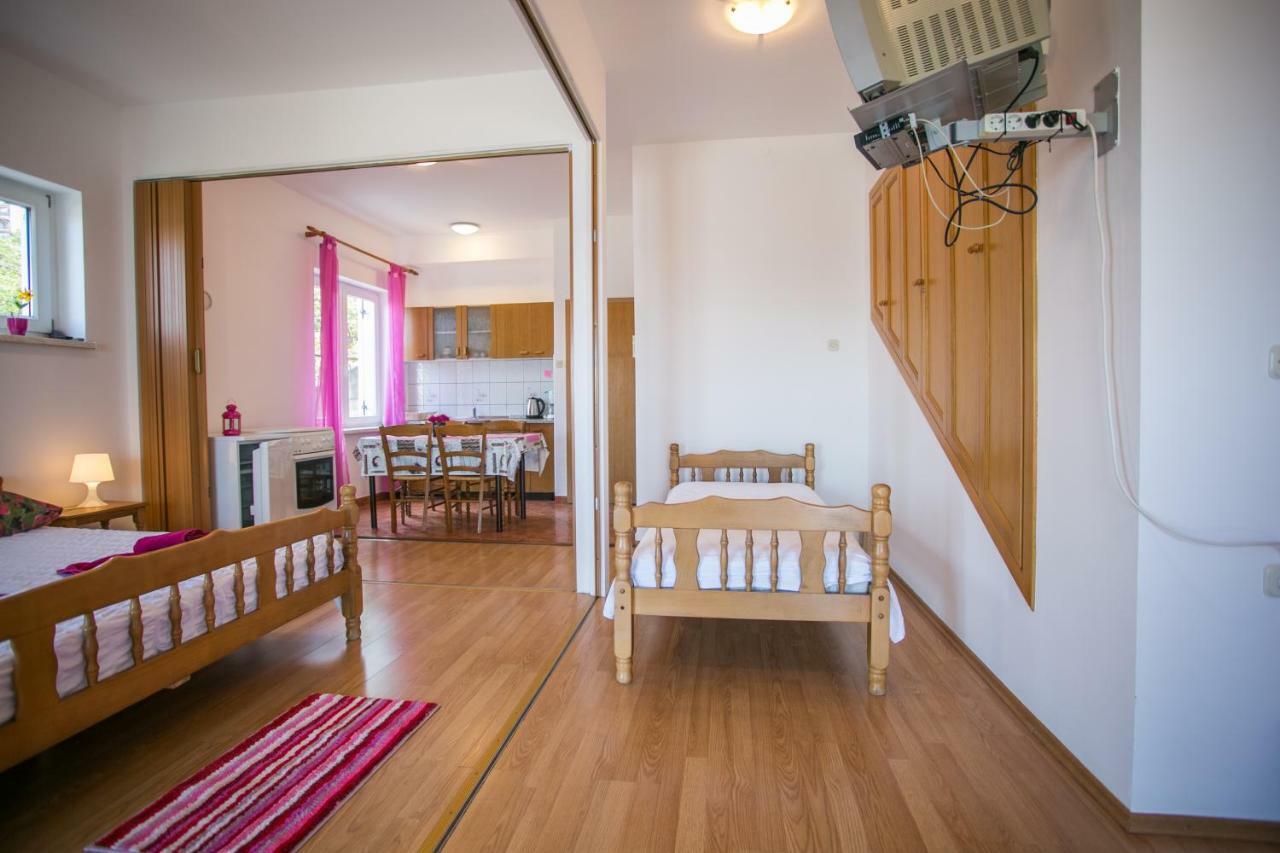 Apartments Katica Senj  Exterior foto